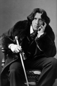 798px-Oscar_Wilde_portrait
