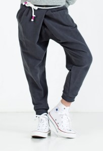 Crossover sweatpant voor mama - nieuw in de collectie van TOPitm